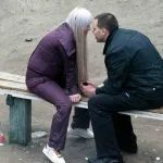 Fotografisao je 10 godina klupicu u kraju