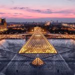 Piramida ispred Luvra je u centru velike optičke iluzije