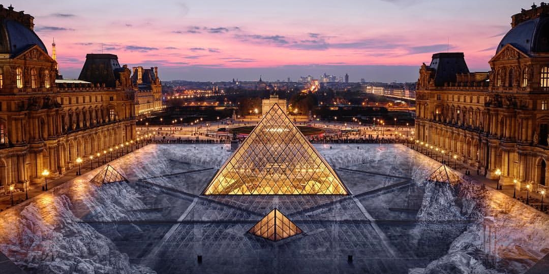 Piramida ispred Luvra je u centru velike optičke iluzije