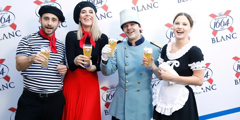 Francuski šarm u plavoj boci