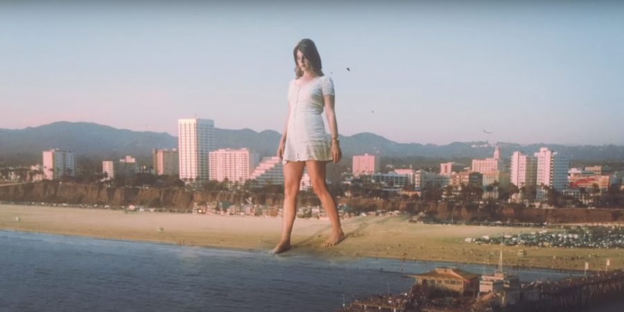 Lana Del Rej je veća od života u spotu za novi singl „Doin’ Time“