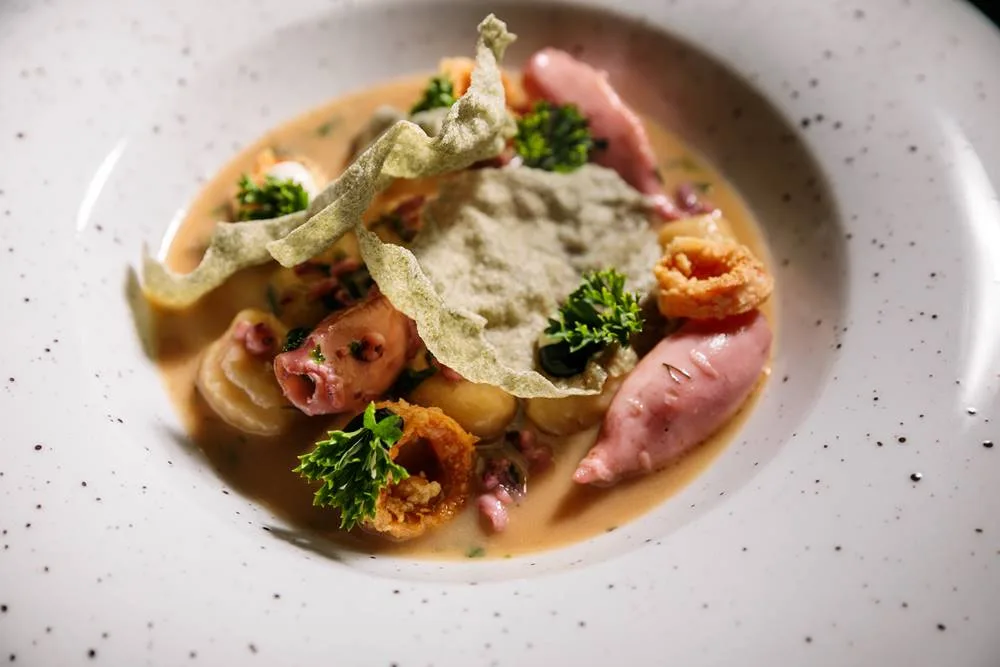 L'Adresse: Restoran prefinjene francuske kuhinje na Vračaru