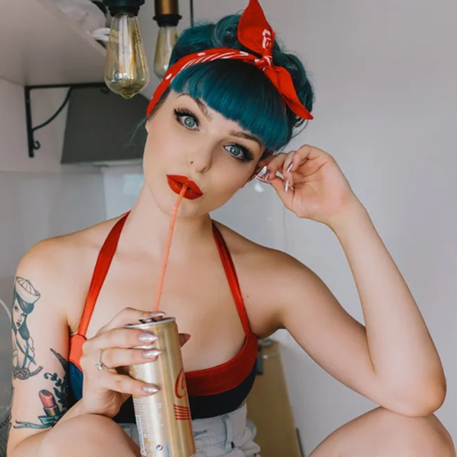 S ofingera: Miss Psycho Cat