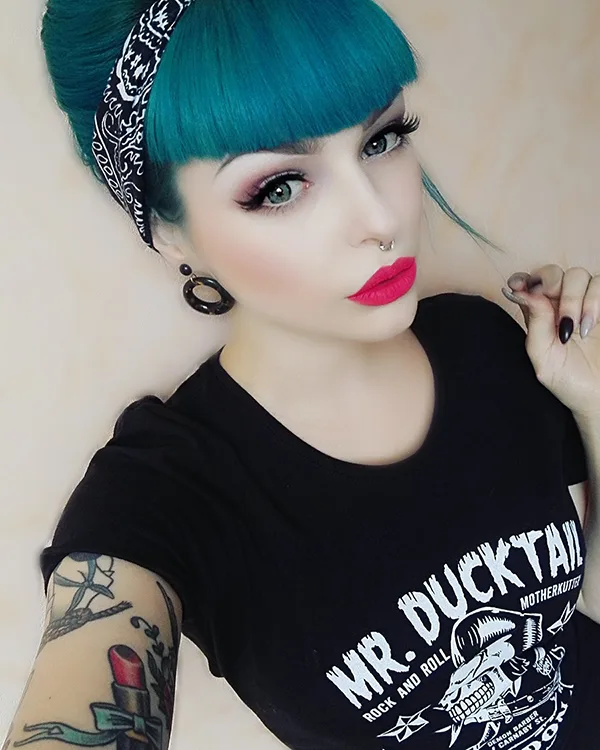 S ofingera: Miss Psycho Cat