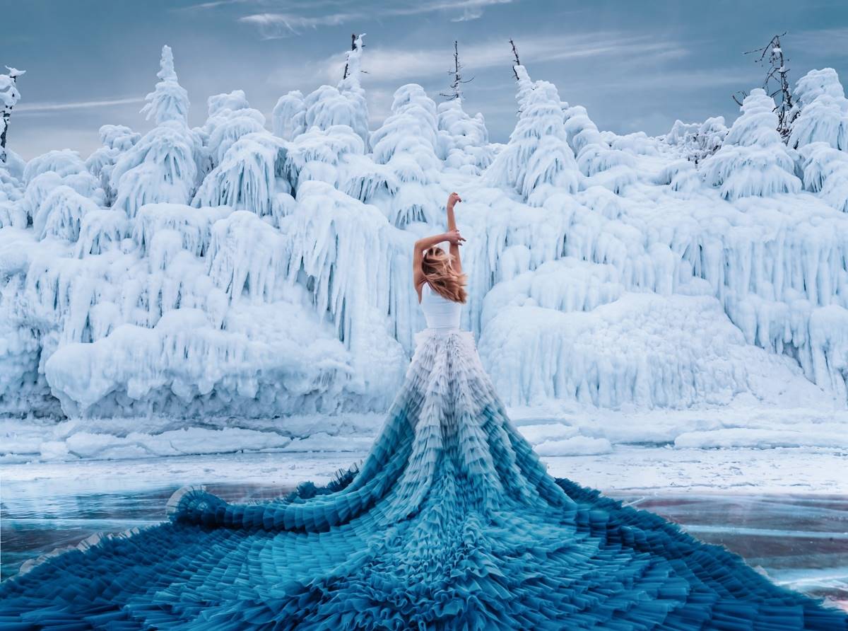 Moda na ledu: Neverovatne fotografije na površini Bajkalskog jezera