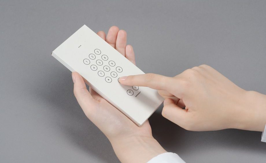Google je dizajnirao koverat koji od pametnog telefona pravi običan telefon