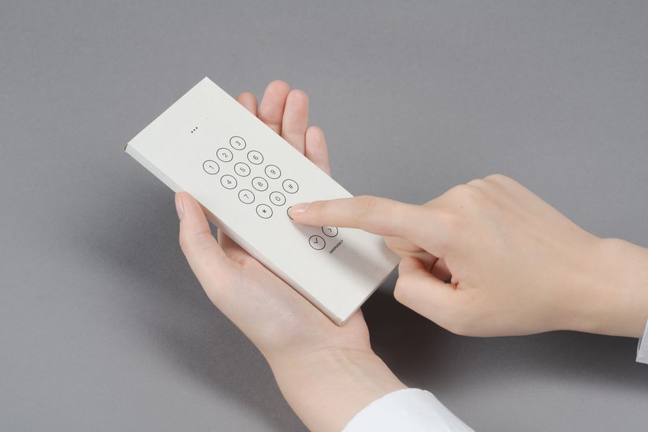 Google je dizajnirao koverat koji od pametnog telefona pravi običan telefon