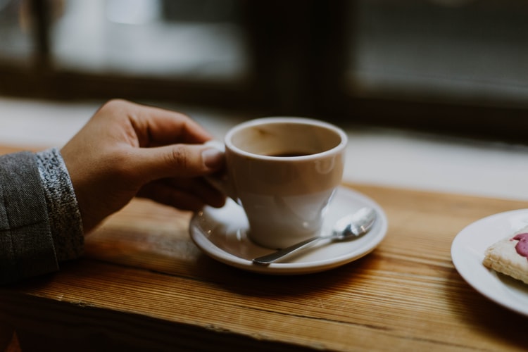 Šta se dešava kada popijemo kafu na prazan stomak?