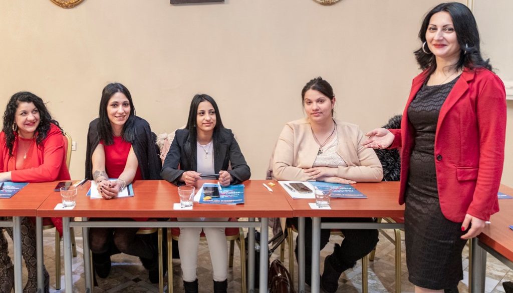 Romkinje ruše predrasude: Na Dan žena započeo Mesec romskog ženskog aktivizma