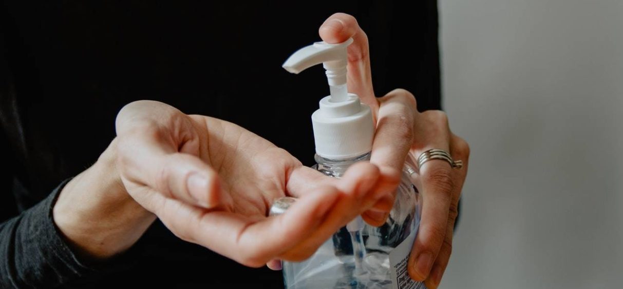 Danski supermarket je pronašao genijalan način da spreči gomilanje sredstava za dezinfekciju ruku