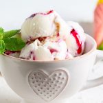 Recept za neodoljivi sladoled sa grčkim jogurtom i malinama