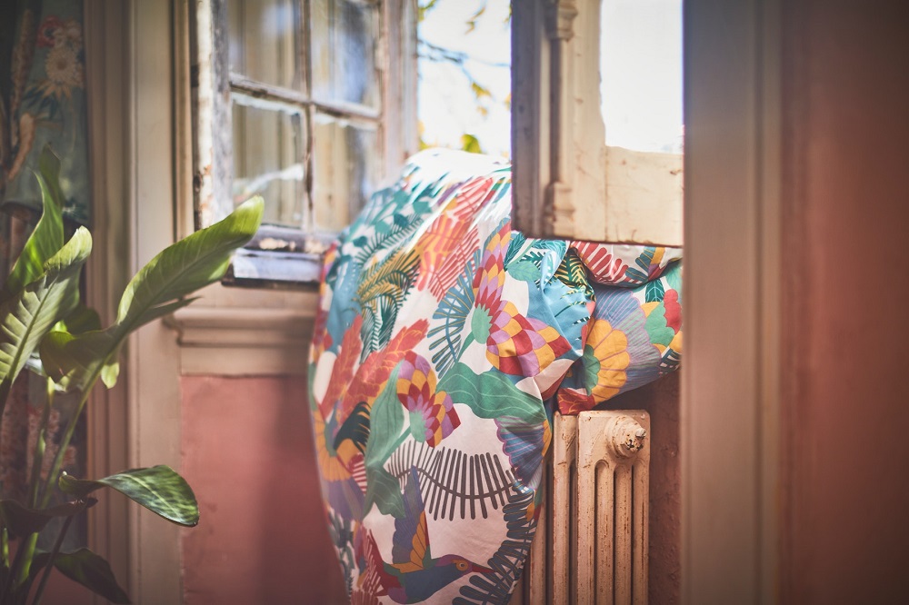 Kreirajte potpun letnji ugođaj u svom domu, uz pomoć tkanina od održivog materijala