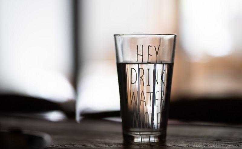 Ovi saveti će vam pomoći da pijete dovoljno vode
