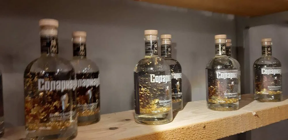 Solarnaut: Zlatna rakija sa dugom porodičnom tradicijom