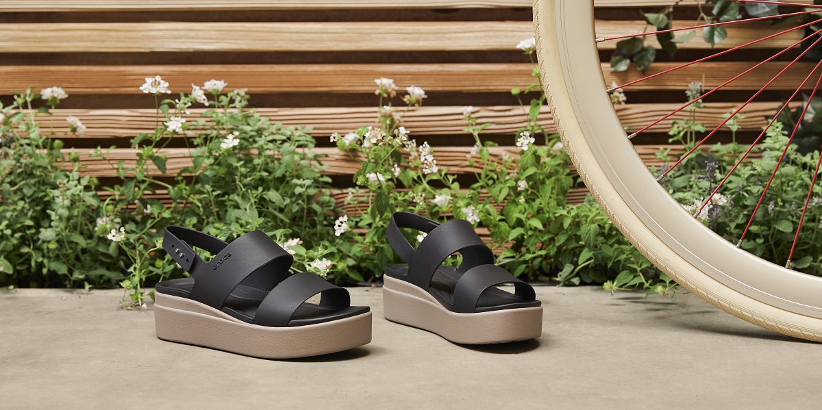 Podignite svoj stil na viši nivo sa Crocs Brooklyn kolekcijom sandala