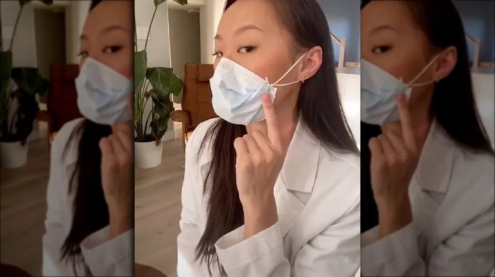 Zubarka pokazala kako je najbolje nositi masku u viralnom TikTok klipu
