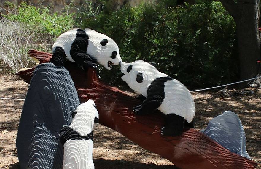 U ovom zoološkom vrtu se nalaze životinje napravljene od LEGO kocki