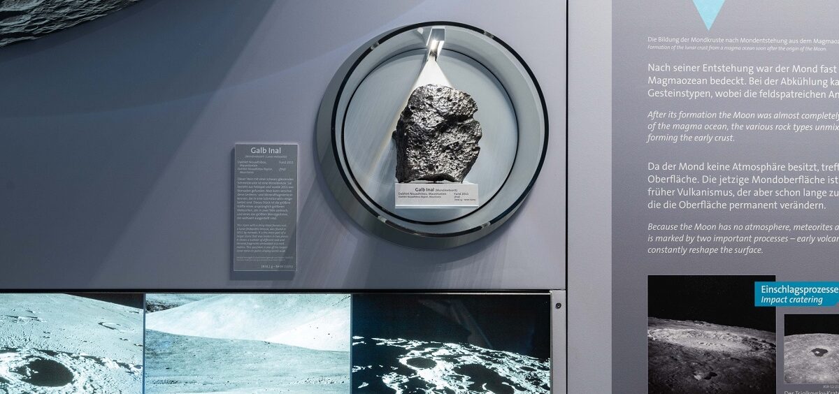 Jedan od najvećih izloženih mesečevih meteorita u Prirodnjačkom muzeju u Beču