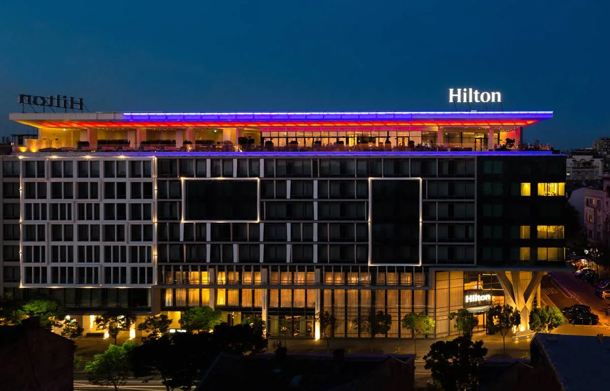 HILTON BEOGRAD: Rooftop bar i restoran kao koncept