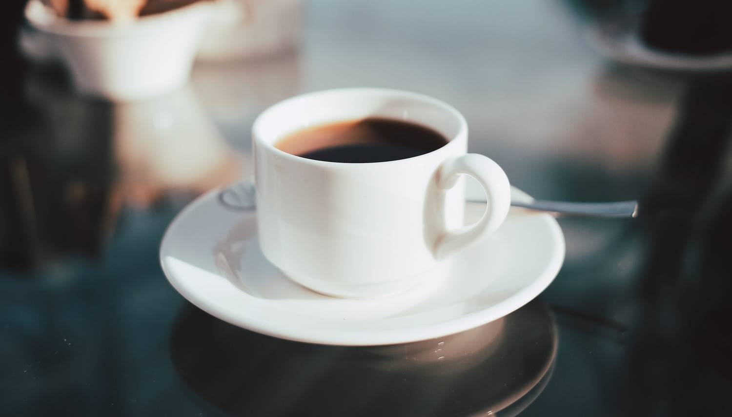 Nova studija otkrila da je bolje da pijemo kafu posle, a ne pre doručka