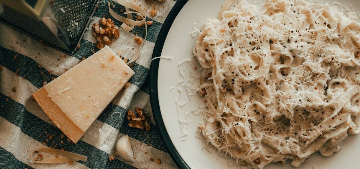 Recept za pastu quattro formaggi (četiri vrste sira)