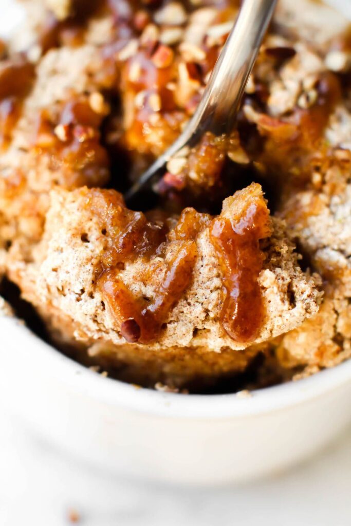 Rapsodija ukusa - probajte recept za preukusni karamel kolač sa jabukama