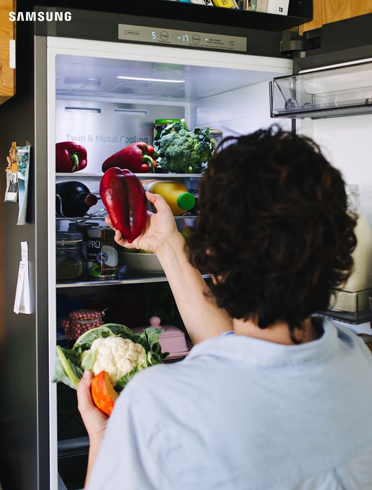 Čak 48 odsto hrane koje kupujemo završi u kanti za smeće – kako nam pravilna organizacija frižidera može pomoći da to promenimo?
