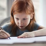 5 načina da pomognete detetu da lakše uradi domaći zadatak
