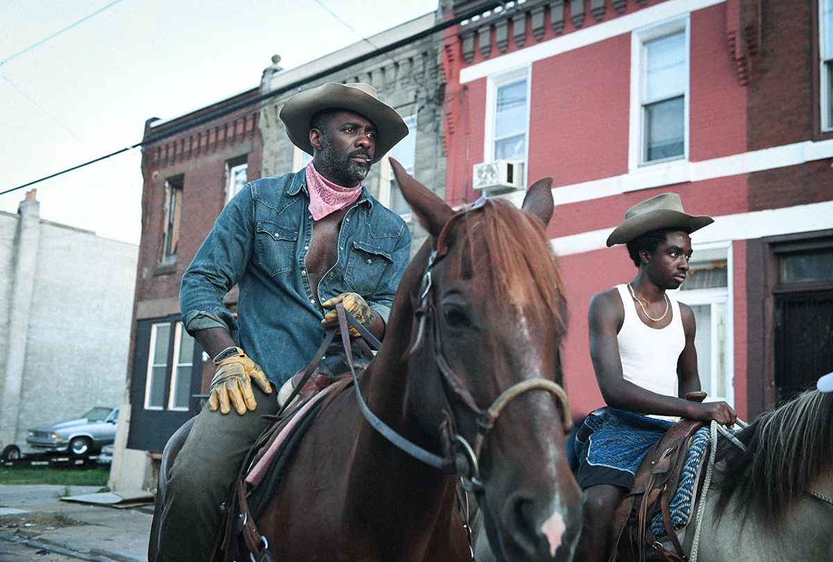Idris Elba je urbani kauboj u trejleru za novi Netfliksov film