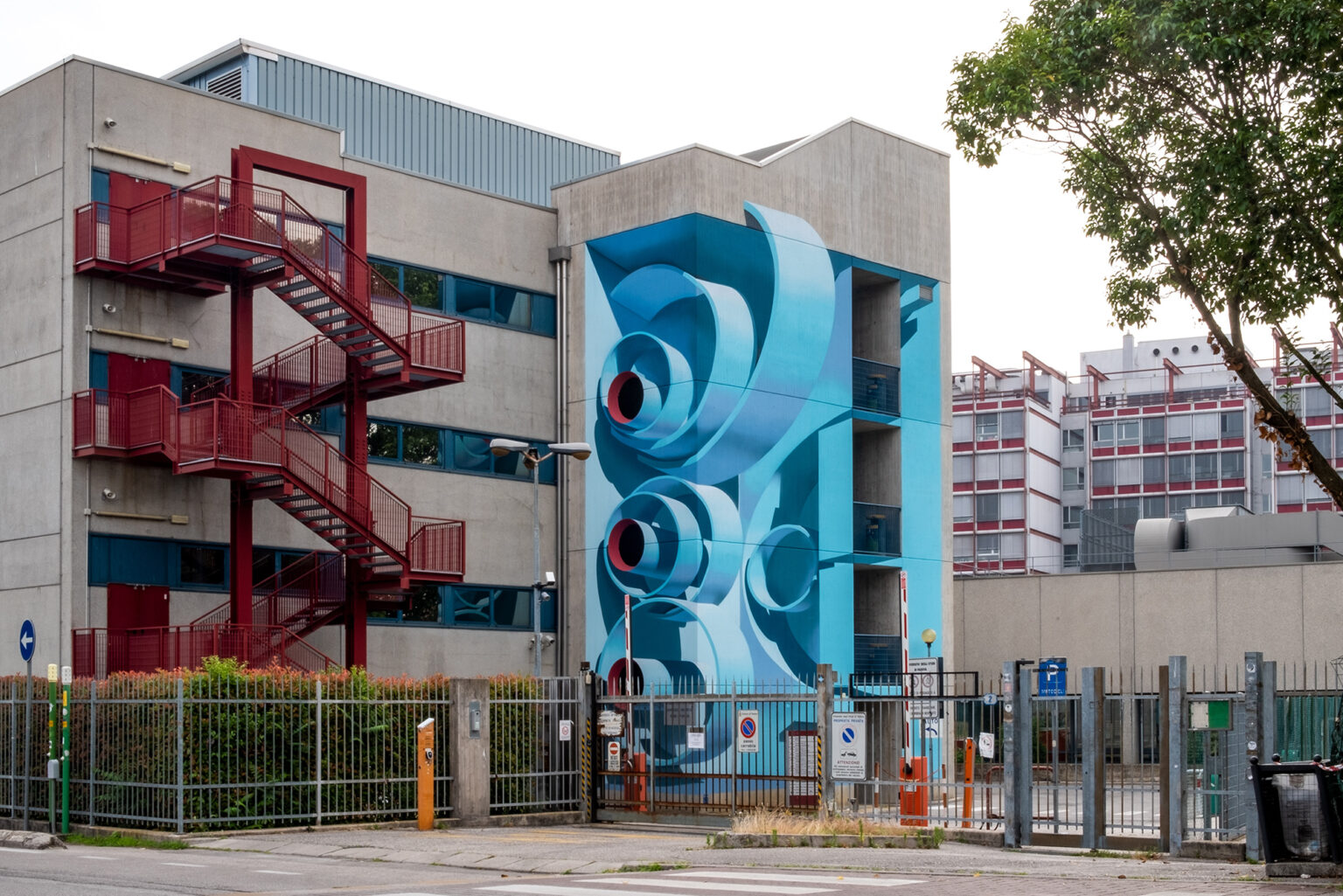Italijanski umetnik crta neverovatne 3D murale na fasadama