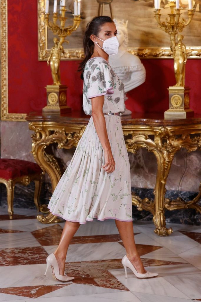 Kraljica Leticija u midi haljini koja je prvi put nošena pre 40 godina