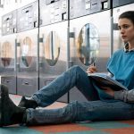 Sama kao list na vetru: Kritika serije „Služavka“