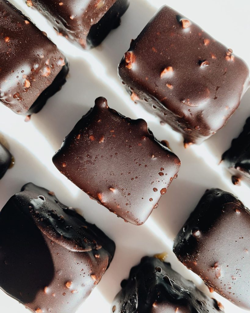 Domaće twix čokoladice bez glutena i šećera koje morate probati!