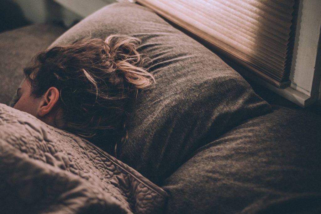 Prednosti i nedostaci različitih položaja za spavanje