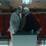 Majk Majers igra osam likova u Netfliksovoj humorističkoj mini-seriji o jednom neobičnom tajnom društvu