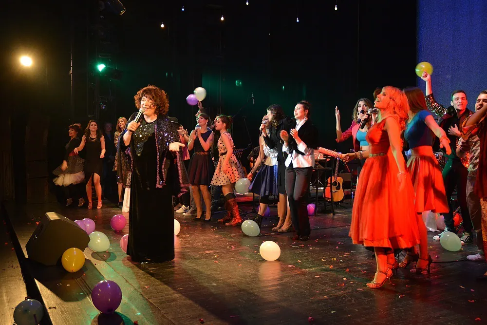 Humanitarna predstava „Brod plovi za decu rudara"