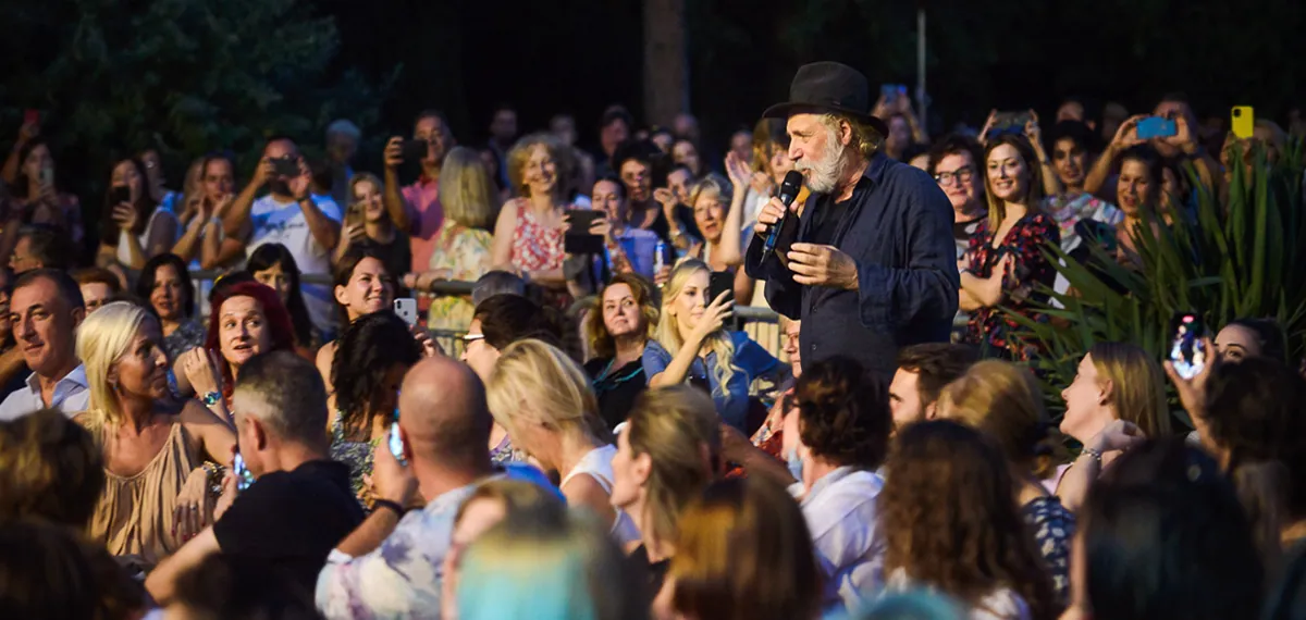 Koncert Radeta Šerbedžije u Botaničkoj bašti