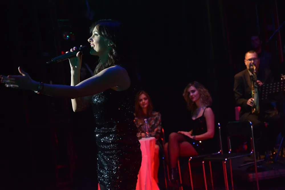 Humanitarna predstava „Brod plovi za decu rudara"