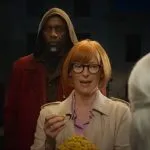 Idris Elba je duh koji ispunjava želje u trejleru za film koji je dobio ovacije u Kanu