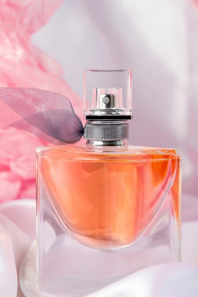 6 trikova da vam parfem duže traje
