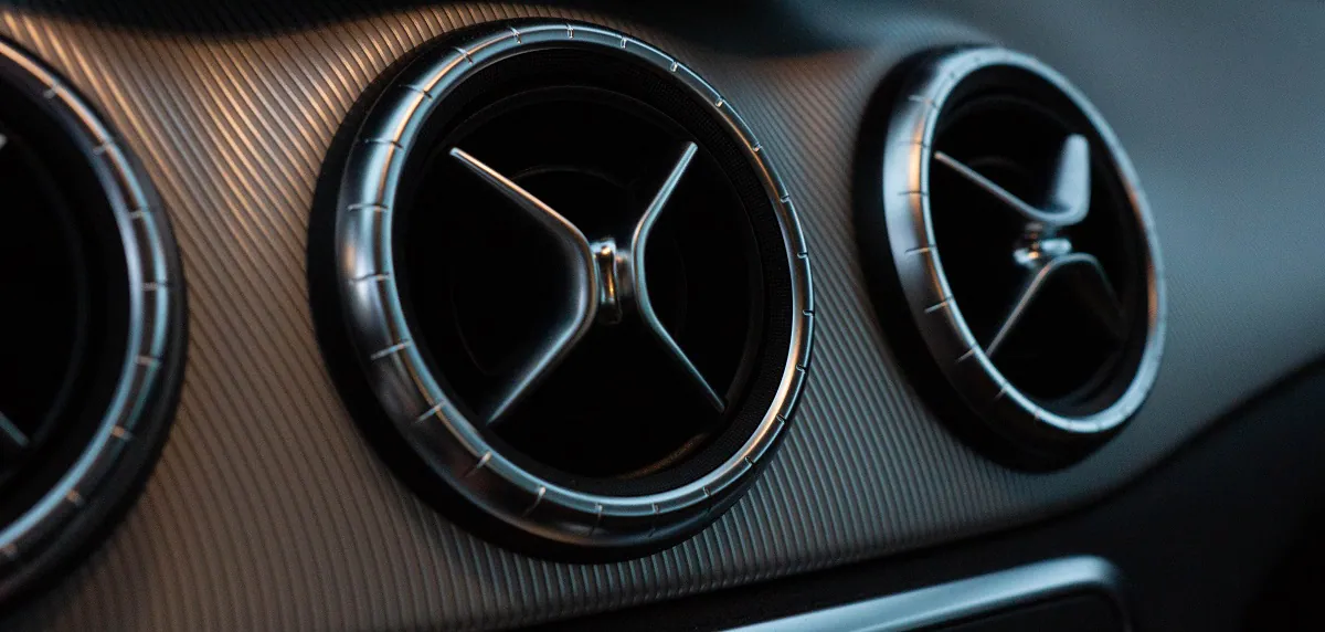 Ovih 5 znakova pokazuje da je klima u automobilu pokvarena
