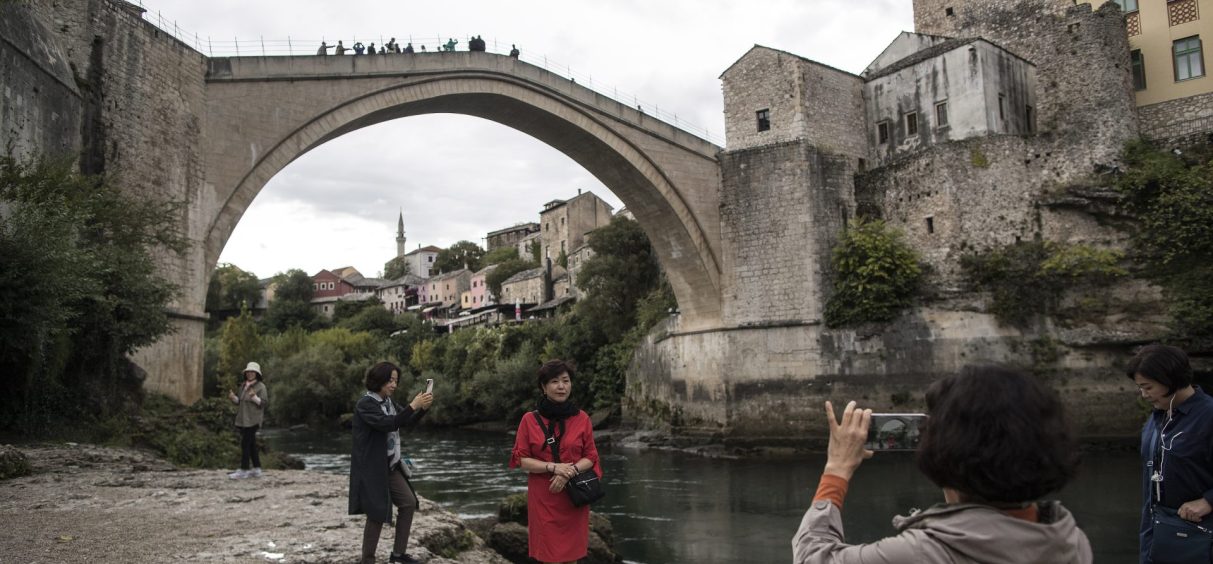 Nova turistička atrakcija u regionu: Ako vam je daleko Italija i Piza, svratite u Mostar