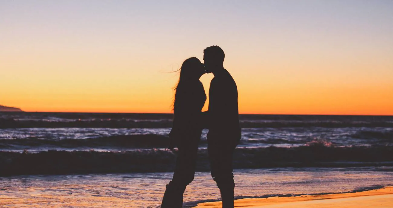 Pet idealnih poza za tropske noći: Brzinski uživajte i na plus 30