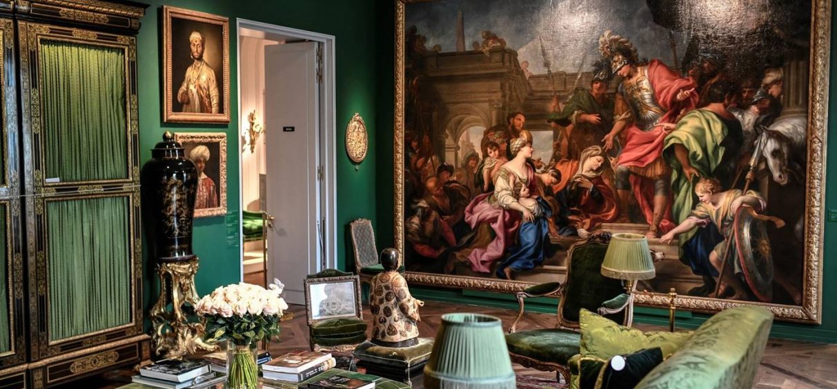 Šta se našlo u zbirci umetnina slavnog dizajnera Ibera de Živanšija prodatoj za čak 114 miliona evra?