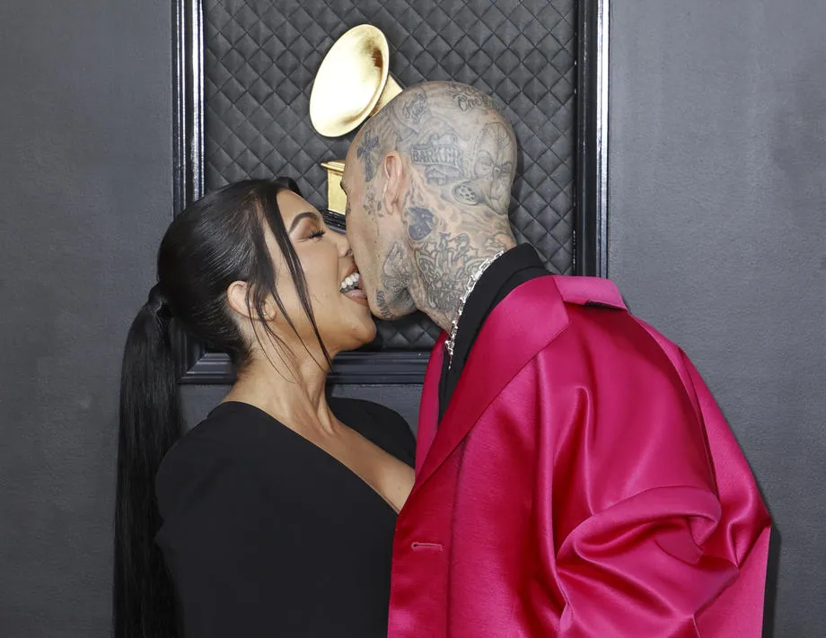 Intimna autofagija, novi trend koji je zaludeo Holivud, a za cilj ima samo jednu stvar