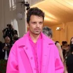 Sebastijan Sten je potpuno neprepoznatljiv na slici iz svog novog filma