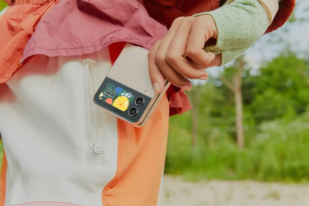 „Otkačili" smo za novim preklopnim Samsung telefonom: Kreiran za Instagramere i TikTokere