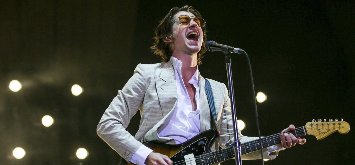 Aleks Tarner je postao san svih žena u Srbiji – bili smo na “Arctic Monkeys” nastupu na Szigetu