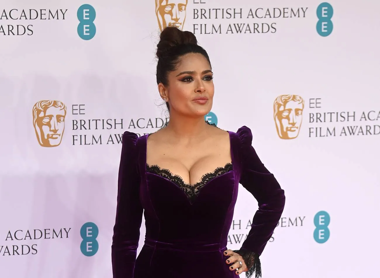 Selma Hajek kaže da je Anđelina Džoli „verovatno najbolji reditelj s kojim sam ikada radila” Selma Hajek kaže da je Anđelina Džoli „verovatno najbolji reditelj s kojim sam ikada radila”