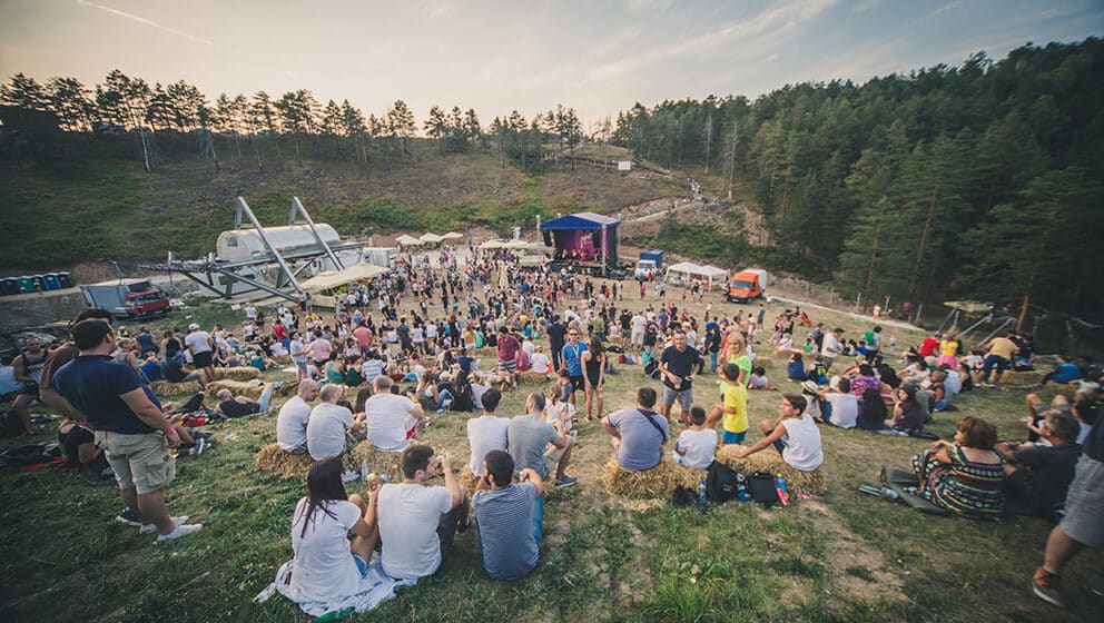 Bez gužve i velikih bina, Mountain Music Fest na Divčibarama je festival za muzičke sladokusce